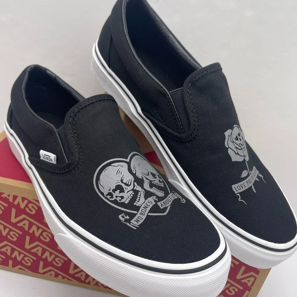 Vans Skull WMNS Classic Slip-On Love You To Death Black/True White Sneakers